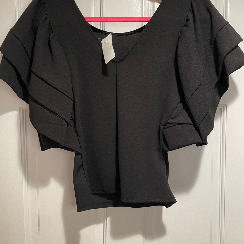 New Tight Fitted Puffy Sleeve Shirt